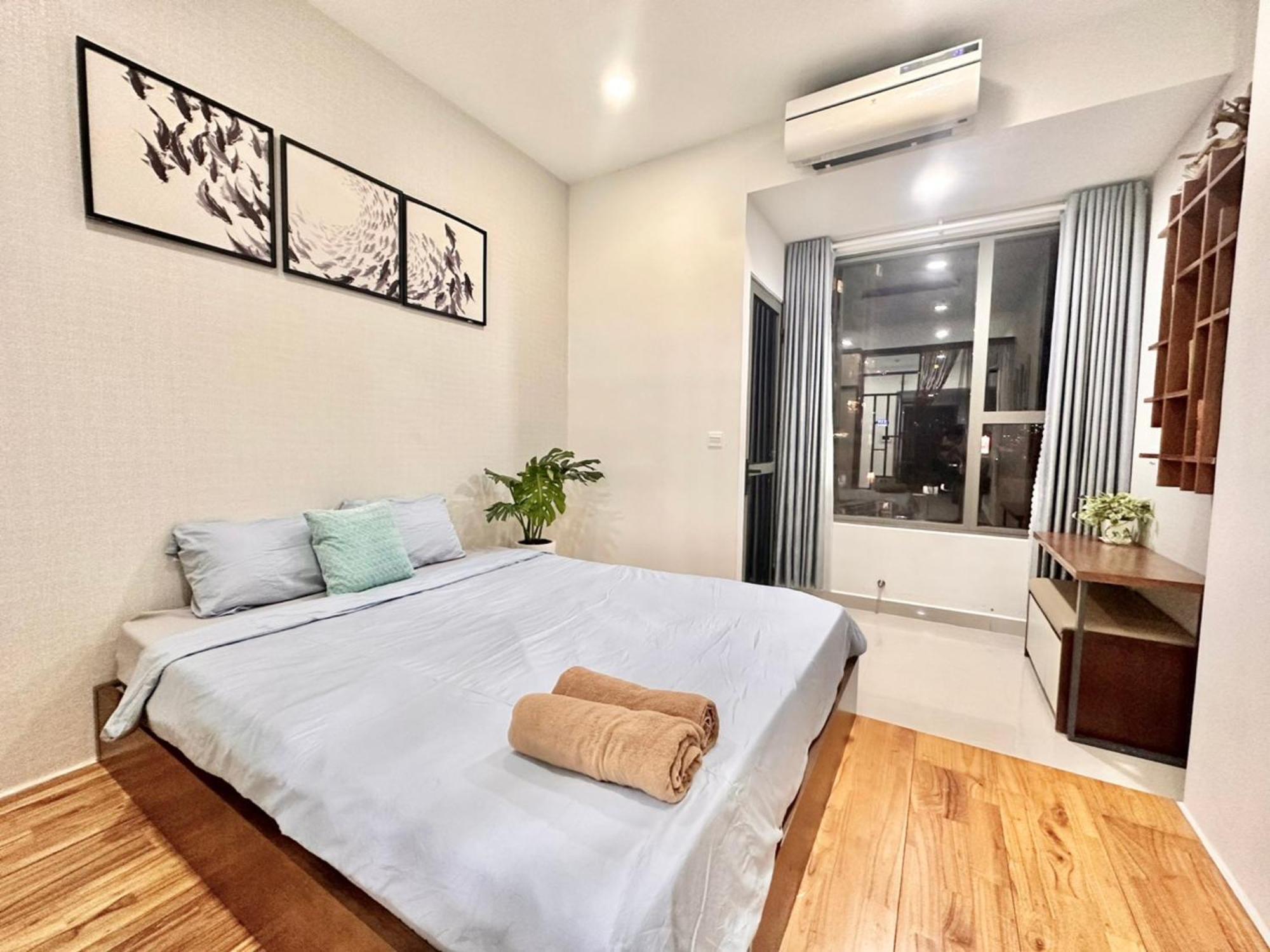 Rivergate Residence In Ben Van Don Street 胡志明市 外观 照片